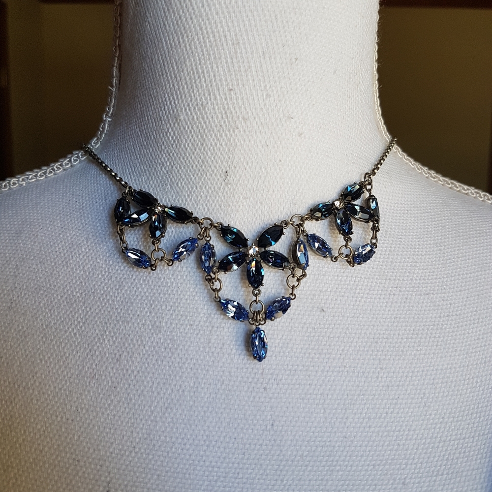 Swarovski Crystallized Blue Shades Marquis Crystal Floral Leaf Necklace NWT - Picture 13 of 13